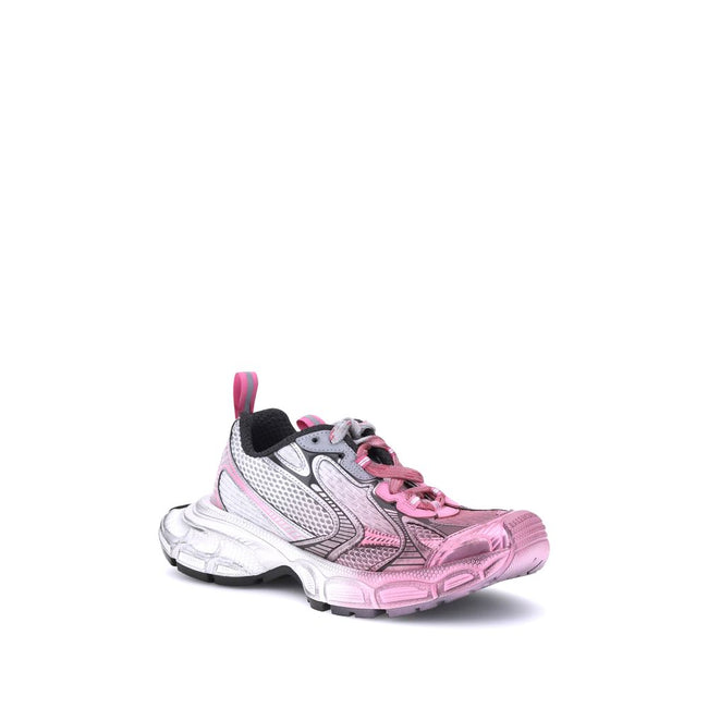 Multicolor Rubber Athletic SneakersBalenciaga’s 3XL Toe Spray Sneakers are distinguished by their worn-in effect that recalls the brand’s urban and intentionally lived-in aesthetic. The oversize design is enhanced by distinctive details such as the Balenc