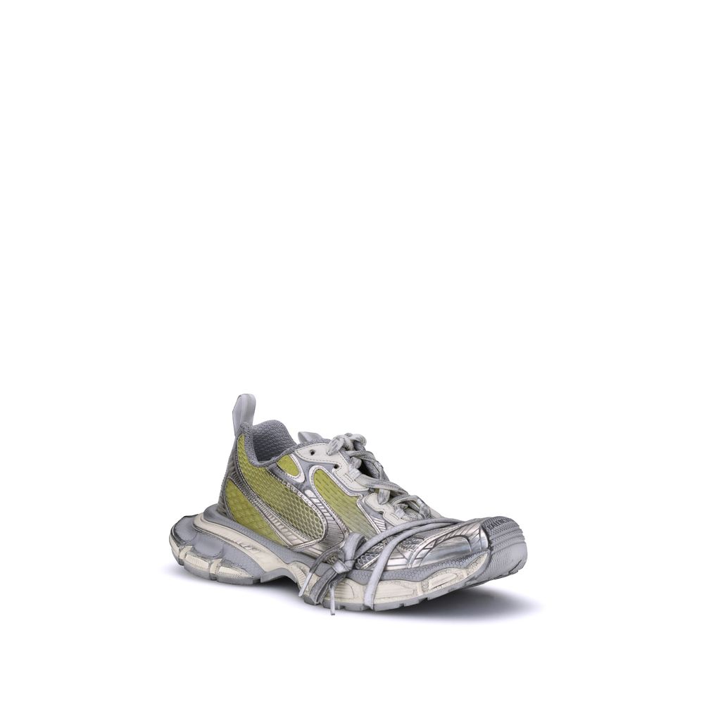 Yellow Polyethylene Athletic SneakersBalenciaga’s 3XL Sneakers are a true statement of style and innovation. The front closure with multiple laces and double tongue offer a bold, functional look, while contrasting mesh and mesh panels add dynamic, breatha