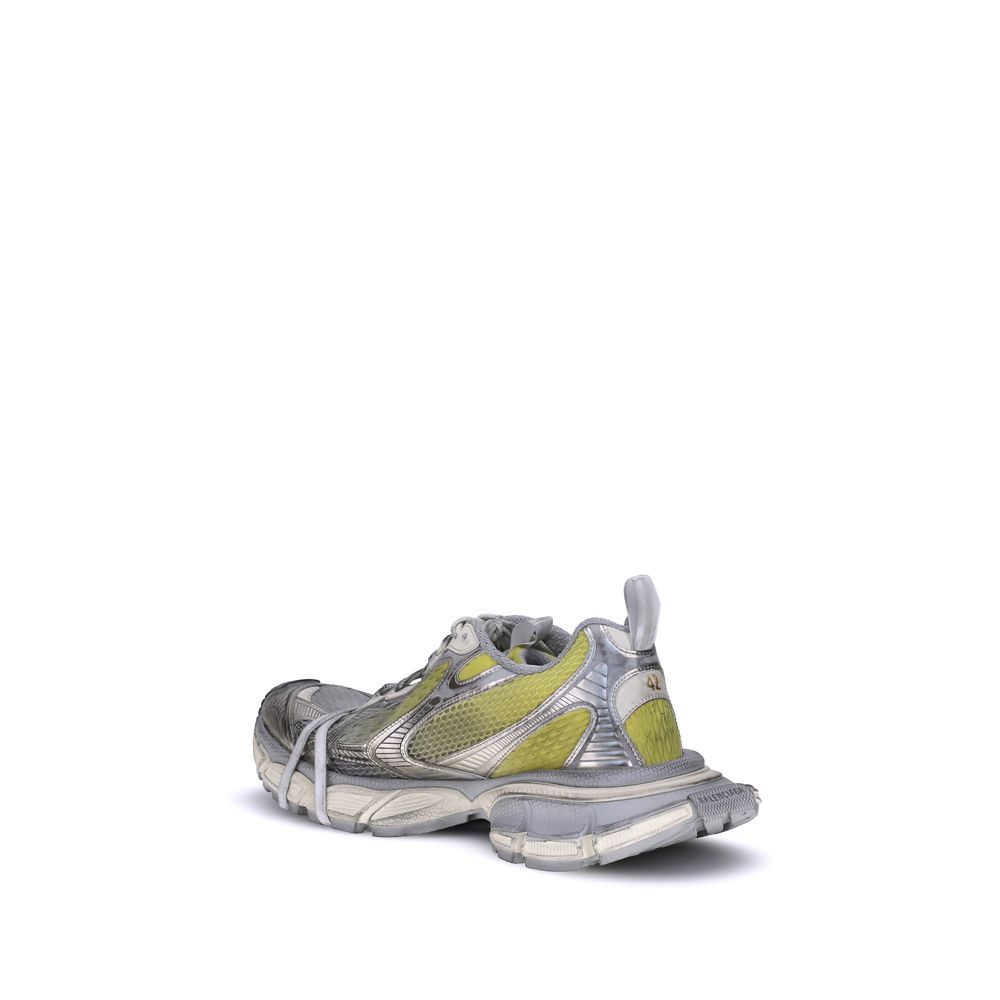 Yellow Polyethylene Athletic SneakersBalenciaga’s 3XL Sneakers are a true statement of style and innovation. The front closure with multiple laces and double tongue offer a bold, functional look, while contrasting mesh and mesh panels add dynamic, breatha