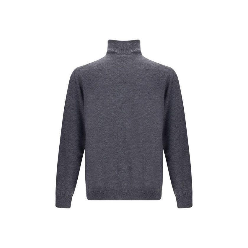 Gray Wool TurtleneckWool turtleneck Sweater by Etro features a ribbed high neck that ensures warmth and comfort. The garment features a tone-on-tone embroidered Pegasus logo on the front, a refined detail that recalls the brand’s distinctive identity. Com