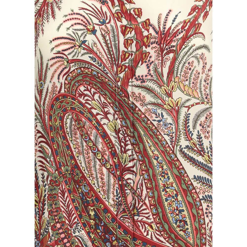 Multicolor Silk Pattern ShirtThe Etro Shirt is made of pure silk crêpe de Chine and stands out for its long and straight design, embellished with a placed floral Paisley print, emblem of the iconic style of the maison. The regular fit ensures comfort and