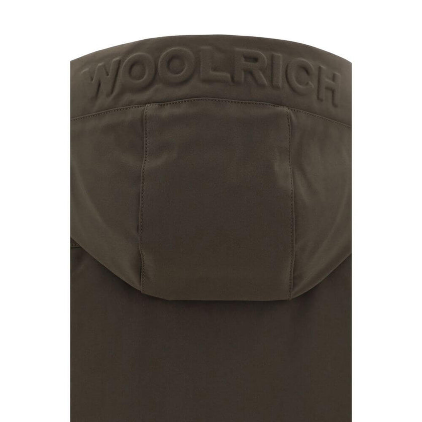 Green Polyester Shell JacketPacific Soft Jacket by Woolrich, hooded design, front closure by double-slider zipper, two side welt pockets with zipper, padded interior panel, monochrome pattern, regular fit. Season: AW25 Composition: 94% Polyester 6% Elasta
