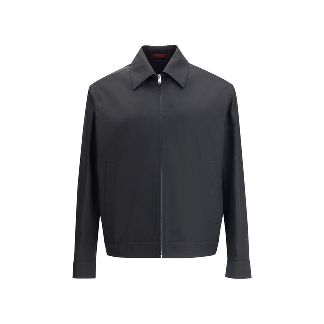 Black Cotton Shell JacketCotton Jacket by Gucci with classic collar and front zip closure. The model features two side welt pockets and adjustable cuffs with a button. The iconic multicolored stripes, a distinctive symbol of the Maison, stand out on the b