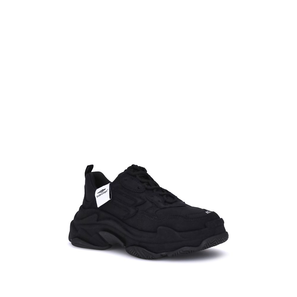 Black Fabric Chunky SneakersFabric Sneakers by Balenciaga, a contemporary model that combines comfort and bold style. Characterized by a round toe and a front lace-up closure, they feature pull tabs on the tongue and heel for easy on and off. The logo pri