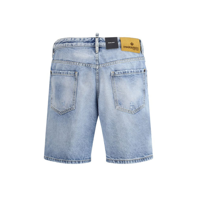 Light Blue Cotton Bermuda ShortsThe Dsquared2 Marine Cotton Shorts reinterpret the classic denim design with a bold and contemporary touch. Crafted from durable cotton, they feature a five-pocket construction, belt loops at the waist and a front button cl