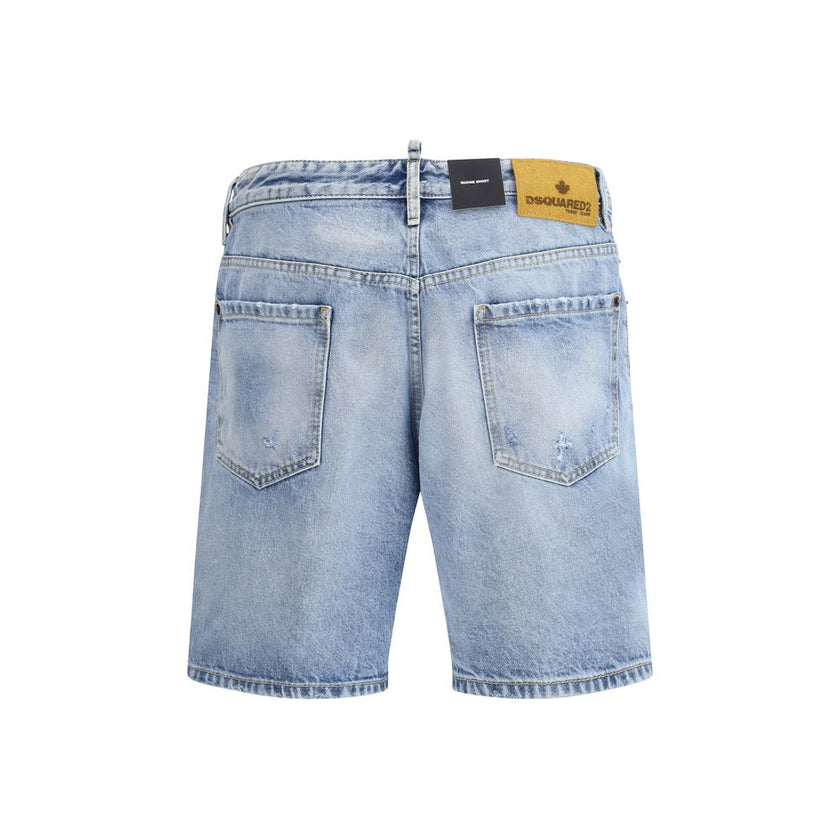 Light Blue Cotton Bermuda ShortsThe Dsquared2 Marine Cotton Shorts reinterpret the classic denim design with a bold and contemporary touch. Crafted from durable cotton, they feature a five-pocket construction, belt loops at the waist and a front button cl