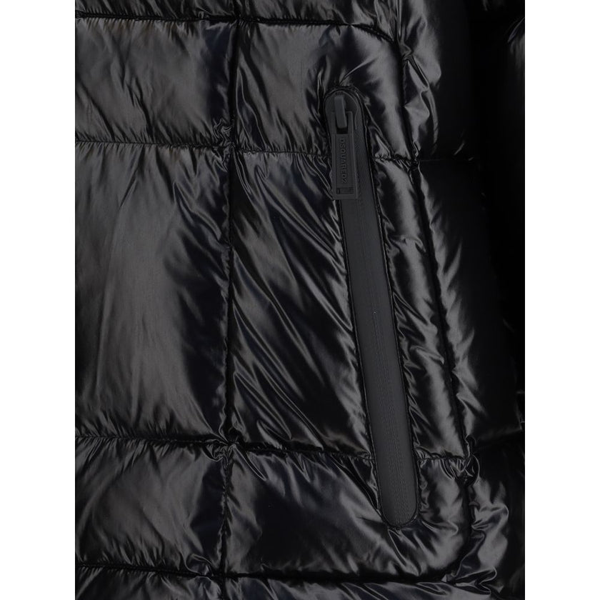 Black Polyamide Full-Length Jacket3D Down Jacket by Dsquared2 with adjustable drawstring hood and high collar for optimal protection. The model features a double-slider zip front closure, raglan sleeves and two side welt pockets with zip. Finished with ri