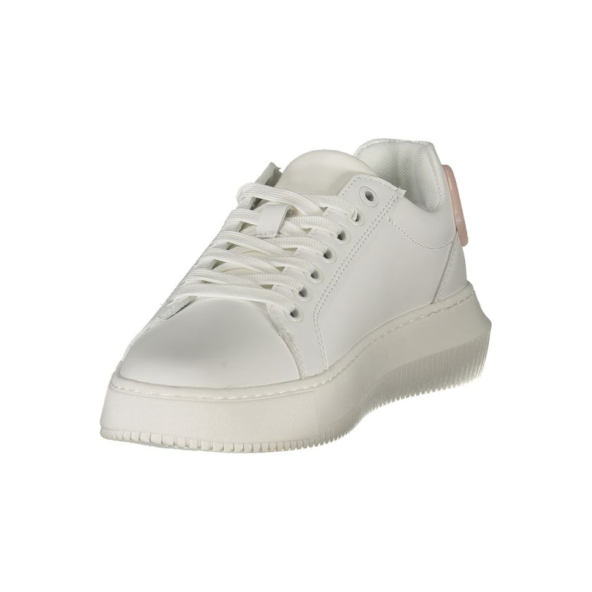 White Leather Women SneakerStep into the realm of sleek athleticism with these Calvin Klein sports shoes. Designed for the fashion-forward, they feature a crisp white backdrop accented by bold, contrasting pink details that capture the eye. The removable