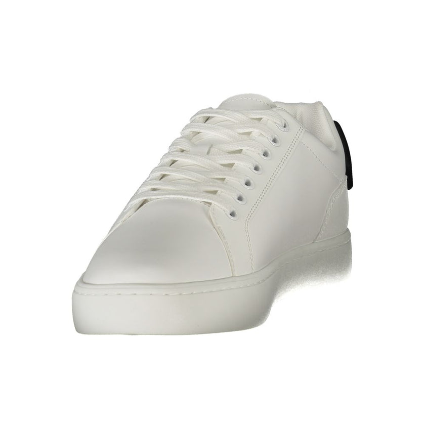 White Leather Men SneakerDiscover the epitome of chic athleticism with these Calvin Klein sports shoes, meticulously crafted to infuse your stride with confidence. These sneakers boast striking black details that make a bold statement against the crisp wh