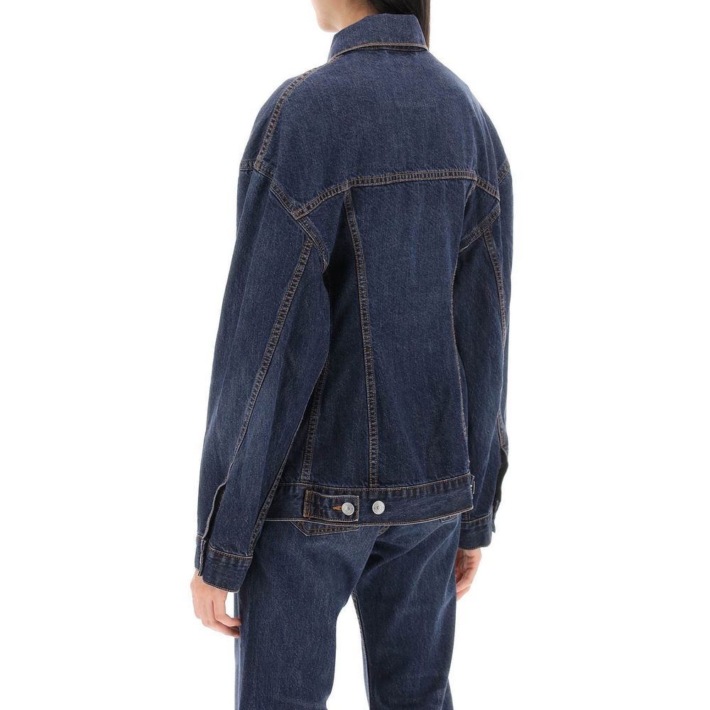 Blue Cotton Denim JacketDescription: – Composition: 100% Cotton – Dry clean – Regular fit – Button cuffs – Japanese denim – 6 buttons on the front – 2 buttoned pockets on the chest – 2 cut pockets – Adjustable buttoning at the waist – Jean buttons with Ba