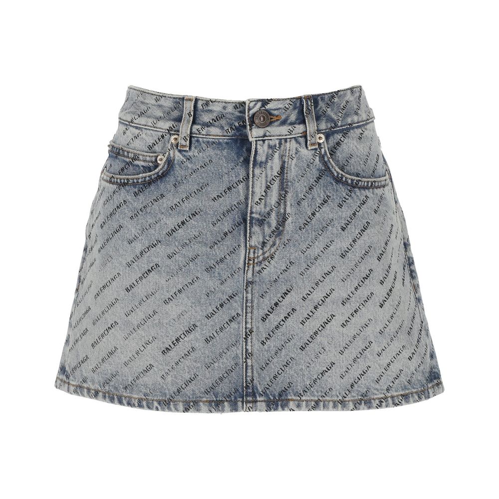 Blue Denim SkirtDescription: – Composition: 100% Cotton – Belt loops – Five pockets – Machine wash – Button and zip closure – Straight hem – All-over logo printed – Made in Japan – Gender: WOMEN – Size & Fit: Straight hem. Model is wearing size 36Blue Den