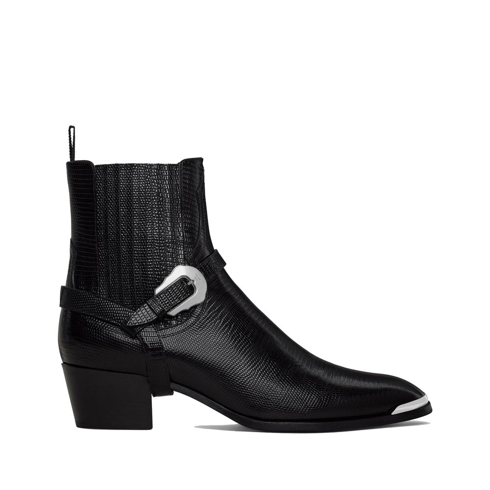 Black Calfskin Chelsea BootsDescription: – Composition: 100% calf leather – Inner: 100% Leather – Insole: 100% Leather – Sole: 100% Leather – Round toe – Heel 5 cm – Elasticated side inserts – Normal fit – Tejus Stamped Calfskin – Smooth Metal Toe – Remov