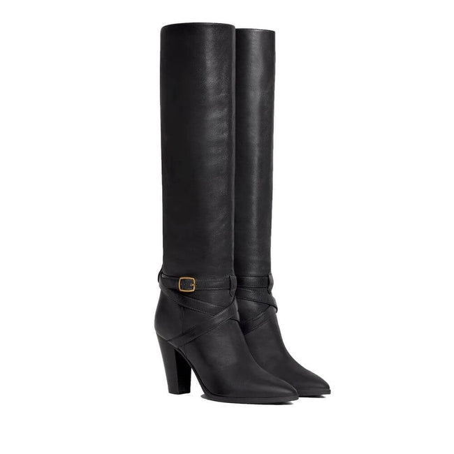 Black Calfskin High Heel BootsDescription: – Composition: 100% calf leather – Inner: 100% Leather – Insole: 100% Leather – Sole: 100% Leather – Round toe – Heel 9 cm – Embossed logo detail – Almond toe – Straps detailing and adjustable buckle in gold-tone