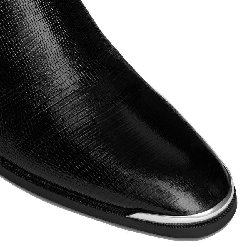 Black Calfskin Chelsea BootsDescription: – Composition: 100% calf leather – Inner: 100% Leather – Insole: 100% Leather – Sole: 100% Leather – Round toe – Heel 5 cm – Elasticated side inserts – Normal fit – Tejus Stamped Calfskin – Smooth Metal Toe – Remov