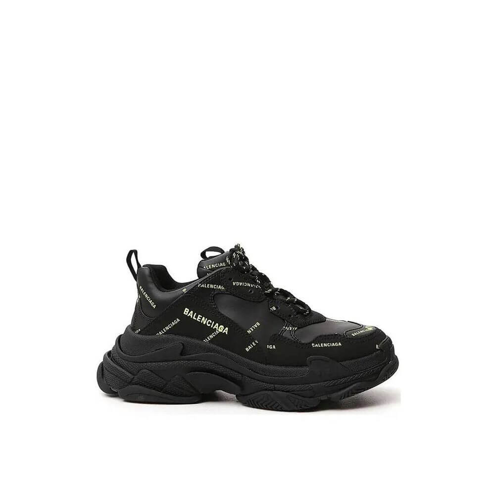 Black Calfskin Chunky SneakersDescription: – Composition: 100% calf leather – Inner: Fabric – Sole: Rubber – Round toe – Front lace-up closure – All-over logo detail – Made in Italy – Gender: MEN –Black Calfskin Chunky Sneakers${tagsBalenciagaAulae Black