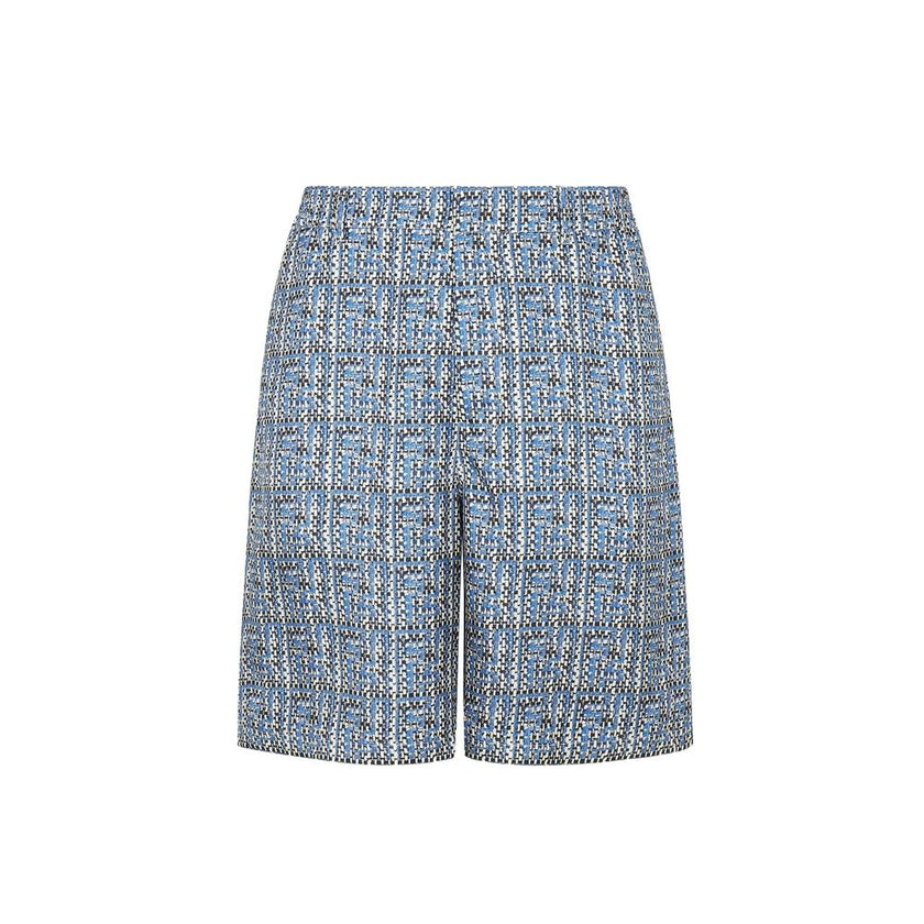 Blue Silk ShortsDescription: – Composition: 100% Silk – Elasticated waist – Two side pockets – Belt loops – Two back pockets – Hook, button and zip closure – Made in Italy – Gender: MEN –Blue Silk Shorts${tagsFendiAulae Blue Silk Shorts FendiAulae Blue Si