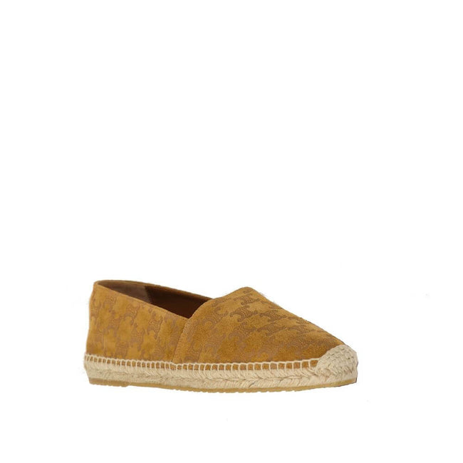 Brown Calfskin EspadrillesDescription: – Composition: 100% calf leather – Inner: Leather – Sole: Rubber – Round toe – Branded insole – Suede effect – Slip-on design – All-over triomphe logo embossed – Made in Italy – Gender: MEN –Brown Calfskin Espadrille