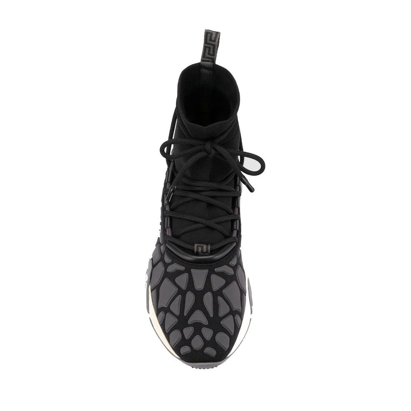 Black Fabric Athletic SneakersDescription: – Composition: Fabric – Rubber sole – Lace detailing – Relief logo detail – Made in Italy –Black Fabric Athletic Sneakers${tagsVersaceAulae Black Fabric Athletic Sneakers VersaceAulae Black Fabric Athletic Sneake