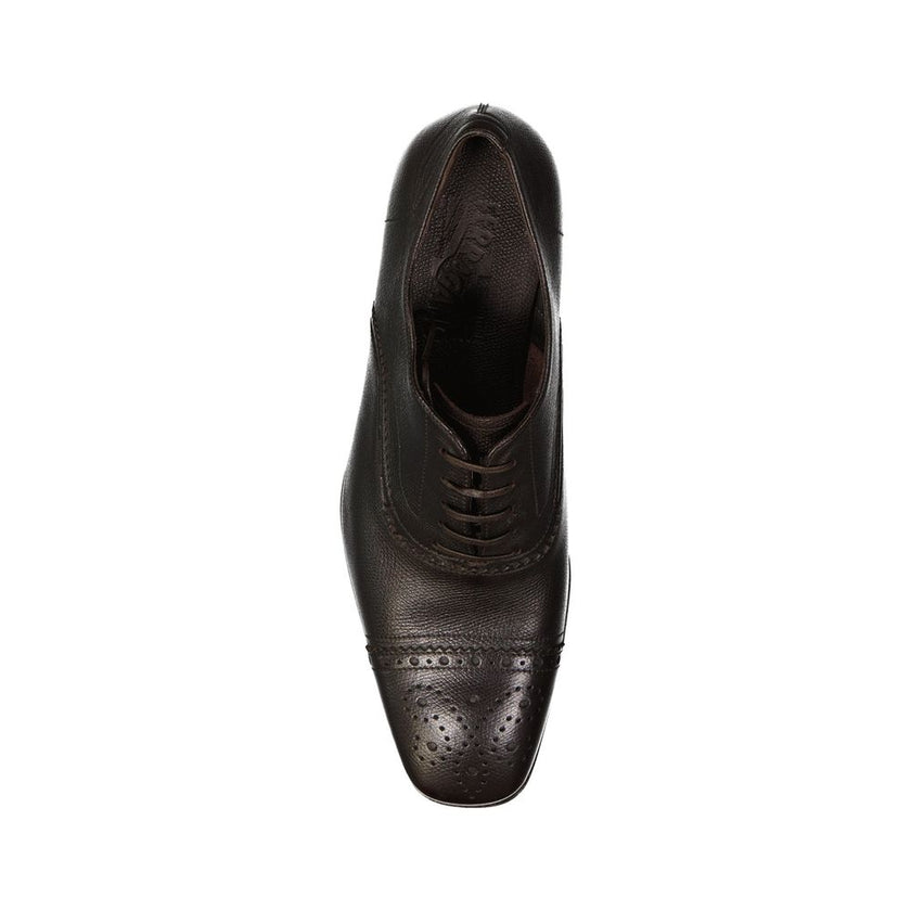 Brown Calfskin Oxfords And DerbiesDescription: – Composition: 100% calf leather – Inner: Leather – Insole: Leather – Sole: Leather – Perforated detail – Square toe – Front lace-up closure – Made in Italy – Gender: MEN –Brown Calfskin Oxfords And Derbies${