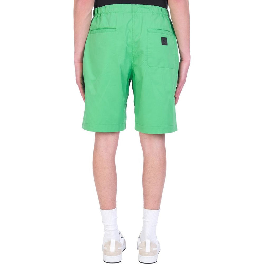 Green Cotton ShortsDescription: – Composition: 100% Cotton – Elasticated waist – Two side pockets – Machine wash – Two back pockets – Back logo Patch – Removable belt – Made in Portugal – Gender: MEN –Green Cotton Shorts${tagsKenzoAulae Green Cotton Short