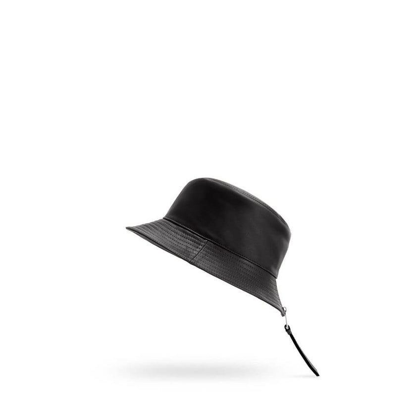 Black Calfskin Bucket HatDescription: – Composition: 100% calf leather – Lining: Cotton – Side zip closure – On-tone logo detail – Made in Portugal – Gender: MEN –Black Calfskin Bucket Hat${tagsLoeweAulae Leather Fisherman Hat LoeweAulae Leather Fisherman