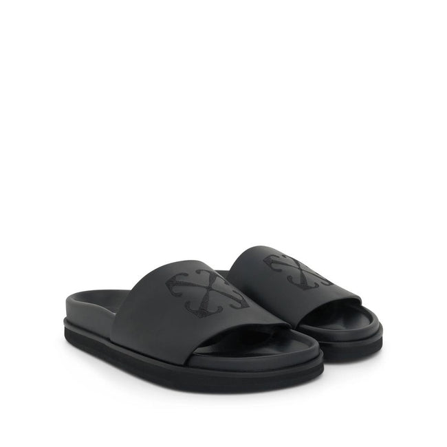 Black Rubber SlippersDescription: – Composition: 100% Rubber – Insole: Leather – Sole: Rubber – Round toe – moulded footbed – Open toe – Slip-on design – Smooth grain leather – Signature Arrows motif – Made in Italy – Gender: MEN –Black Rubber Slippers${t