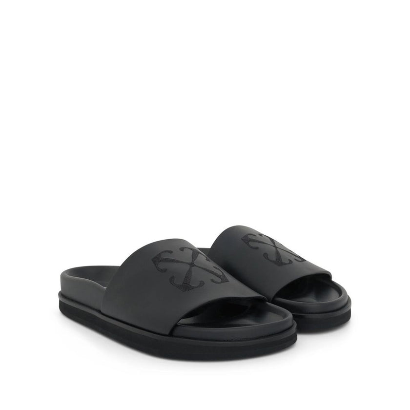 Black Rubber SlippersDescription: – Composition: 100% Rubber – Insole: Leather – Sole: Rubber – Round toe – moulded footbed – Open toe – Slip-on design – Smooth grain leather – Signature Arrows motif – Made in Italy – Gender: MEN –Black Rubber Slippers${t
