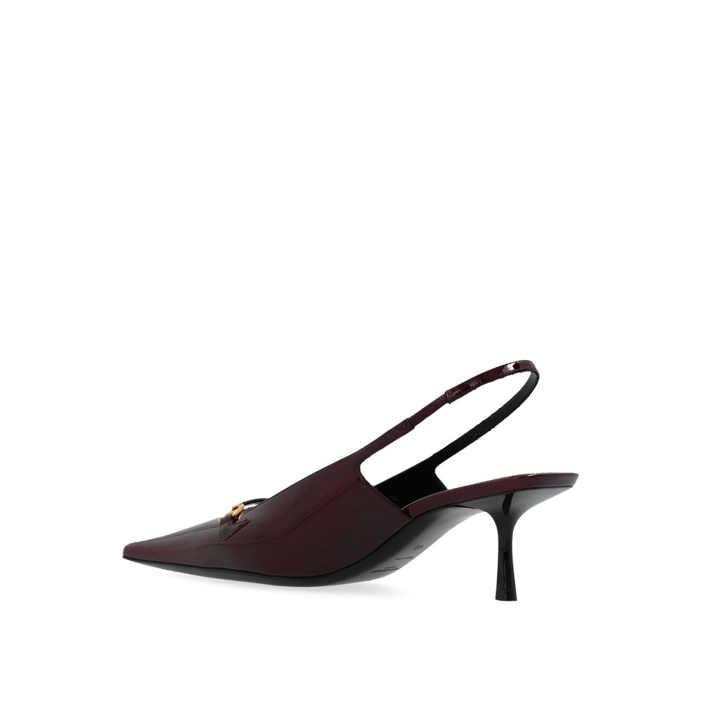 Burgundy Calfskin Mid Heel PumpsDescription: – Composition: 100% calf leather – Inner: Leather – Insole: Leather – Sole: Leather – Pointed toe – Patent effect – Elastic back insert – Branded insole – Heel 7 cm – Open back – Gold-tone metal hardware – Mid-