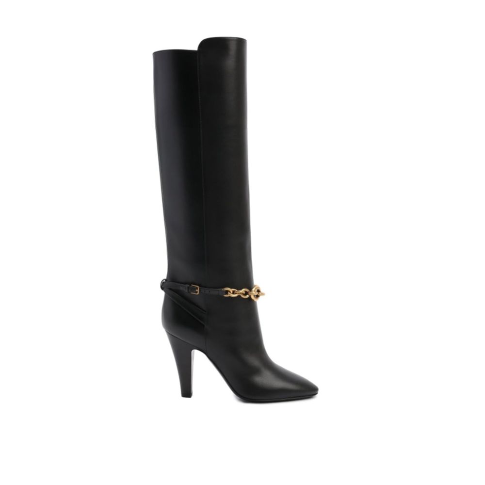 Leather BootsDescription: – Composition: 100% calf leather – Leather lining, insole, sole – Slip on – Pointed toe – Gold tone chain detail – Buckle detail – Heel 10 cm / 3,93 in – Made in Italy –Leather Boots${tagsSaint LaurentAulae Leather Boots Saint La