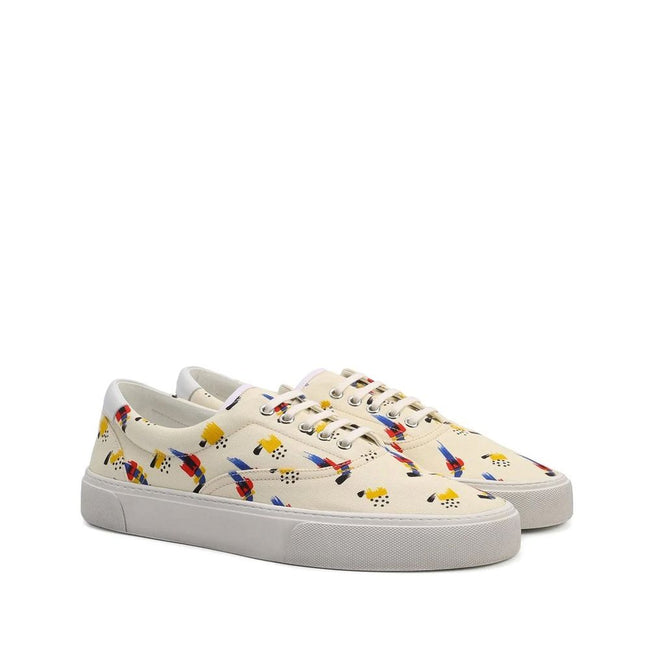 White Canvas Low Top SneakersDescription: – Composition: 100% Canvas – Inner: Canvas – Insole: Leather – Sole: Rubber – Round toe – Front lace-up closure – Made in Italy – Gender: MEN –White Canvas Low Top Sneakers${tagsSaint LaurentAulae Printed Canvas S