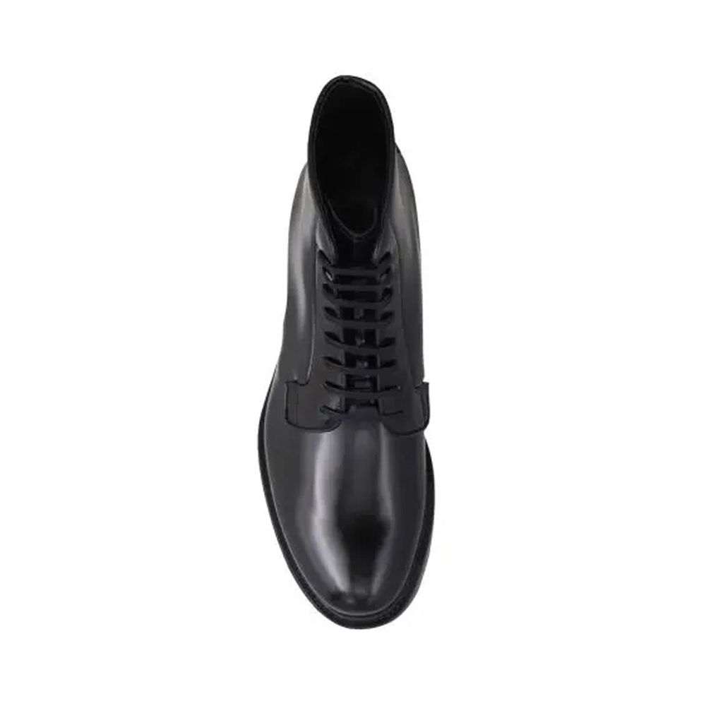 Black Calfskin Lace-Up BootsDescription: – Composition: 100% calf leather – Inner: Leather – Insole: Leather – Sole: Rubber – Round toe – Back logo detail – Front lace-up closure – Made in Italy – Gender: MEN –Black Calfskin Lace-Up Boots${tagsPradaAulae