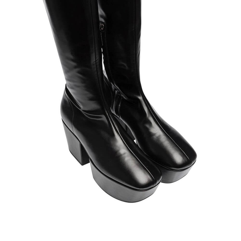 Black Calfskin Over The KneeDescription: – Composition: 100% calf leather – Leather lining and insole – Rubber sole – Rounded toe – Slip on – Side zip fastening – Contrast logo detail – Heel 7 cm / 2,75 in – Made in Italy –Black Calfskin Over The Knee${ta