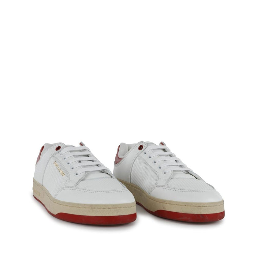 White Calfskin Low Top SneakersDescription: – Composition: 100% calf leather – Inner: Leather – Insole: Leather – Sole: Rubber – Round toe – Perforated detail – Front lace-up closure – Side and back logo detail – Distressed & dirty effects – Any imperfect