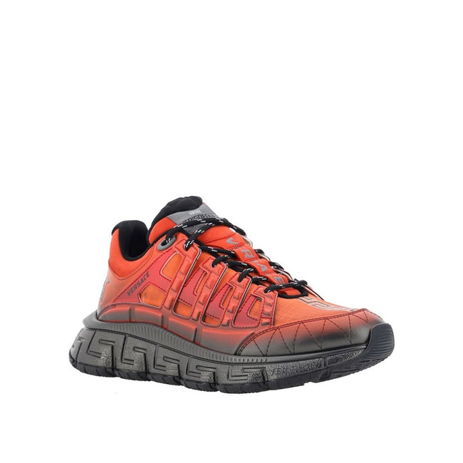 Orange Fabric Athletic SneakersDescription: – Composition: 100% Fabric – Inner: Fabric – Insole: Fabric – Sole: Rubber – Round toe – Front lace-up closure – Top logo detail – Made in Italy – Gender: MEN –Orange Fabric Athletic Sneakers${tagsVersaceAulae T