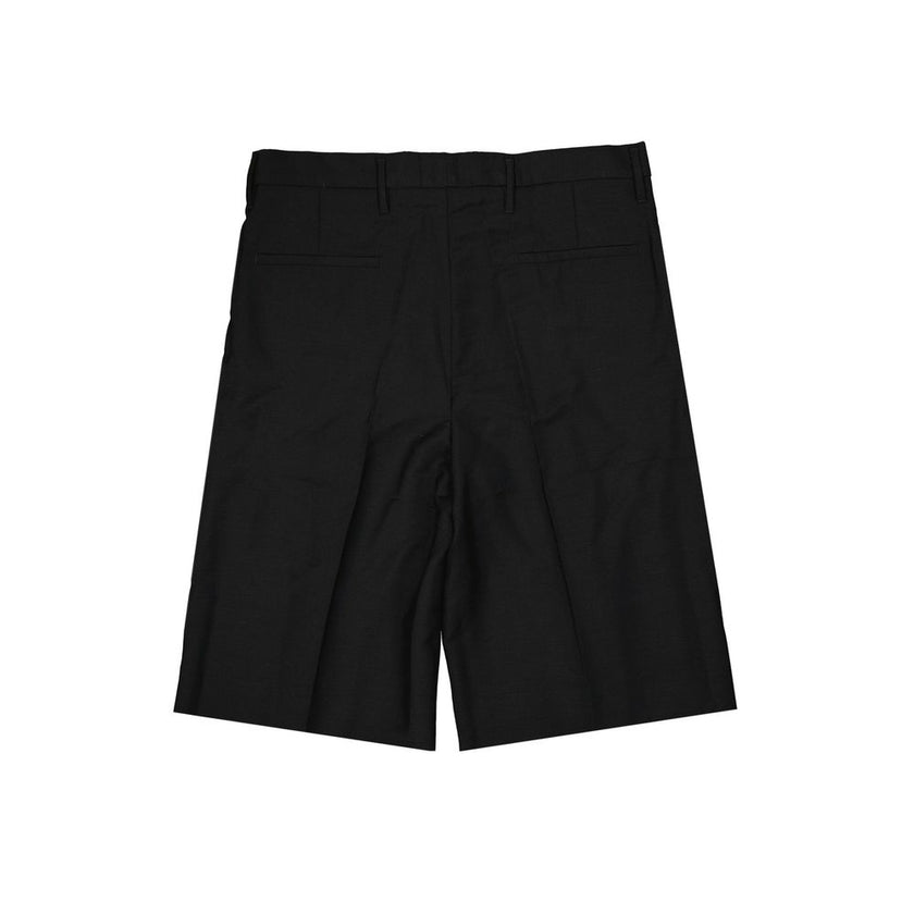 Wool Classic ShortsDescription: – Composition: 60% Mohair 40% Virgin wool – Lining: Cotton Cupro – Two side pockets – Belt loops – Hand wash – Two back pockets – Hook, button and zip closure – Made in Italy – Gender: MEN –Wool Classic Shorts${tagsVersaceA