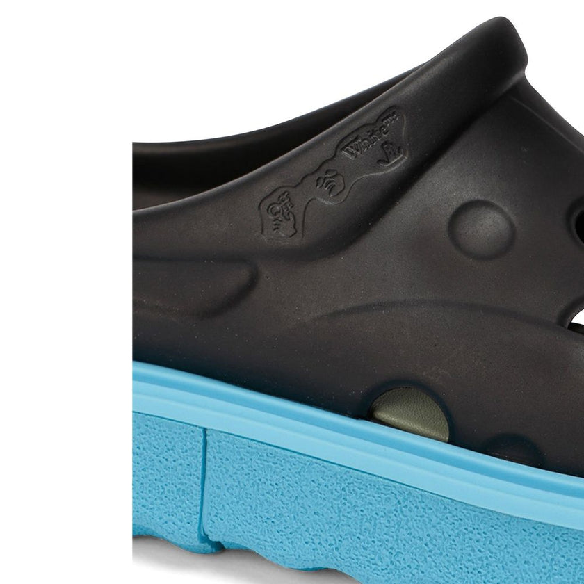 Black Rubber SlippersDescription: – Composition: 100% Rubber – Inner: Rubber – Insole: Leather – Sole: Rubber – Round toe – Perforated detail – Open back – Top logo detail – Made in China – Gender: MEN –Black Rubber Slippers${tagsOff-WhiteAulae Sponge Sli