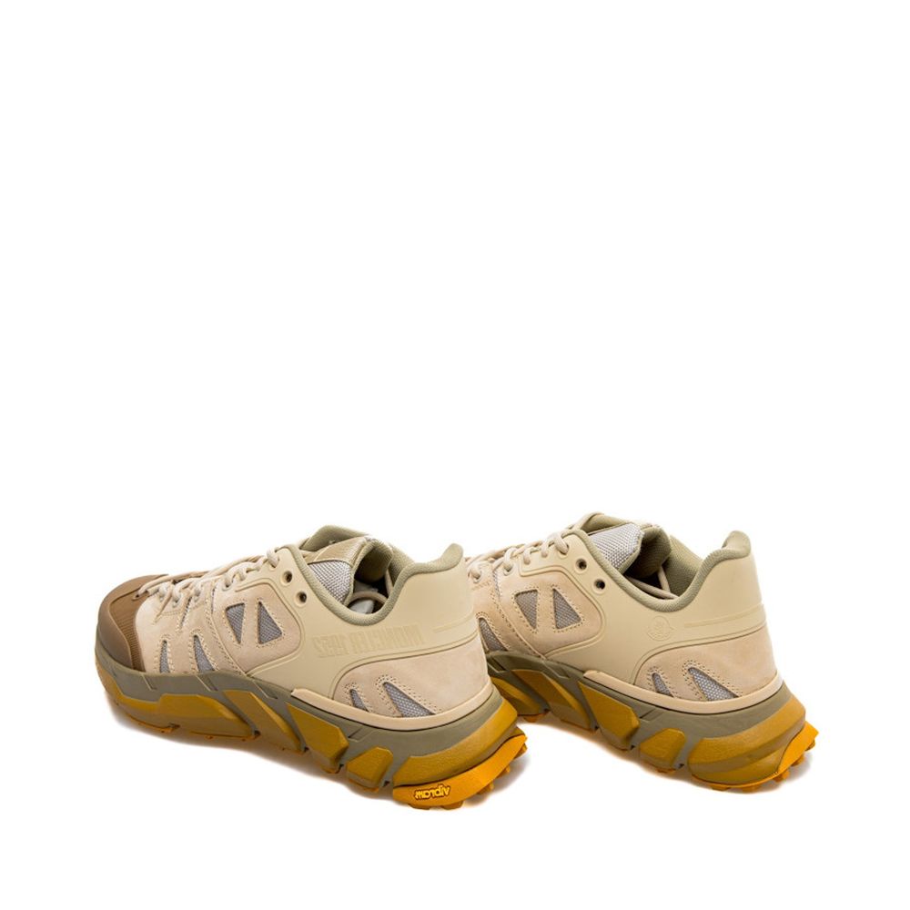 Beige Polyamide Athletic SneakersDescription: – Composition: 100% Polyamide – Inner: Polyamide – Insole: Polyamide – Sole: Rubber – Round toe – Front lace-up closure – Side logo detail – Logo on the tongue – Made in Italy – Gender: MEN –Beige Polyamide At