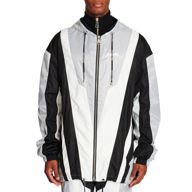 Black Polyester Shell JacketDescription: – Composition: 100% Polyester – Long sleeves – Block colour effect – Drawstring hem – Machine wash (delicate) – Front zip fastening – Hood with Balmain Paris drawstring – Made in Italy – Gender: MEN – Size & Fit: R