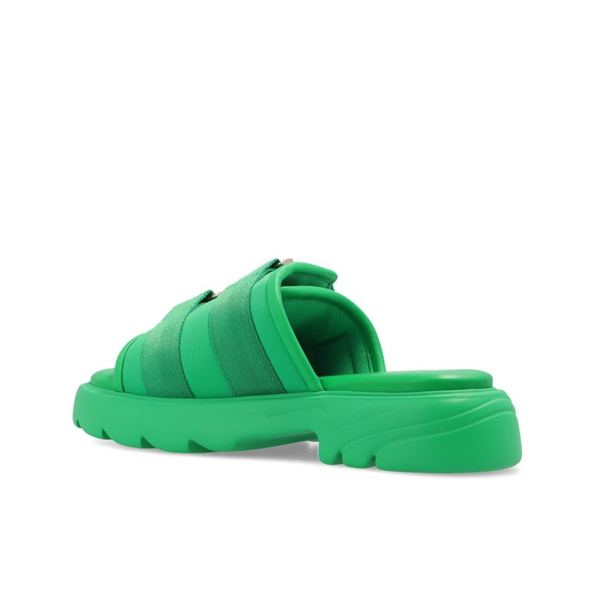 Green Nylon SlidesDescription: – Composition: 100% nylon – Leather details – Leather Insole – Rubber sole – Made in Italy –Green Nylon Slides${tagsBottega VenetaAulae Flash Slides Bottega VenetaAulae Flash Slides Description: – Composition: 100% nylon – L