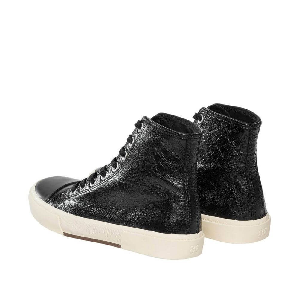 Black Calfskin High Top SneakersDescription: – Composition: 100% calf leather – Canvas Lining – Rubber sole – Rounded toe – Lace-up fastening – Contrast logo detail – Made in Italy –Black Calfskin High Top Sneakers${tagsBalenciagaAulae Paris Leather Sneak