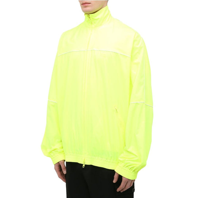 Yellow Polyamide BomberDescription: – Composition: 100% Polyamide – Embroidered logo detail – Front zip closure – Machine wash (delicate) – Elasticated hem and cuffs – Size & Fit: Model is 1.88m wearing size 48Yellow Polyamide Bomber${tagsBalenciagaAulae