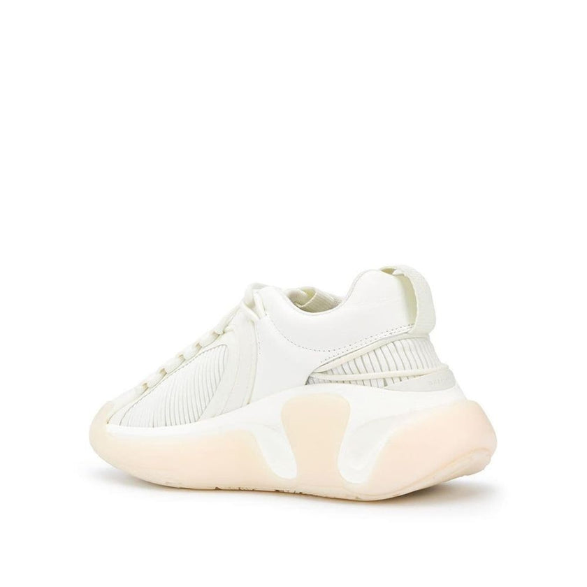 White Fabric Athletic SneakersDescription: – Composition: 100% Fabric – Inner: Fabric – Insole: Leather – Sole: Rubber – pull tab at the rear – Round toe – Front lace-up closure – Mesh panels – Side logo detail – Made in China – Gender: WOMEN –White Fabri