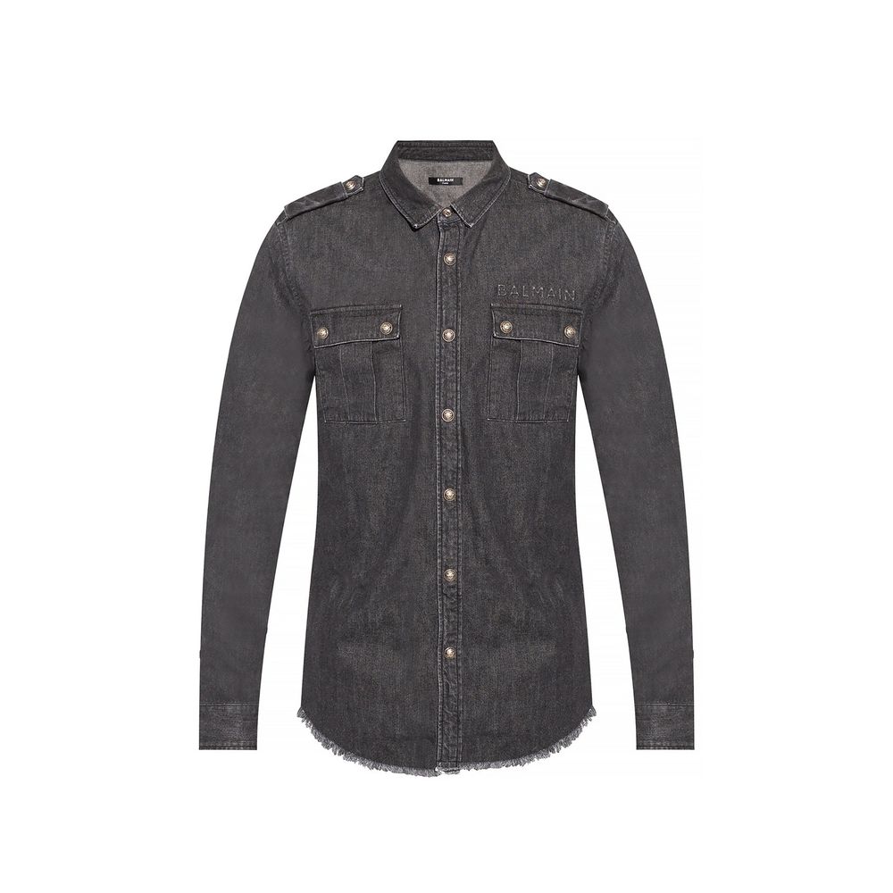 Black Denim ShirtDescription: – Composition: 100% Cotton – Long sleeves – Front button closure – Machine wash – Two front pockets – Fringe finish – Button cuffs – Gender: MEN – Size & Fit: REGULAR FIT. THE MODEL IS 190 CM TALL AND WEARS SIZE 40Black Denim