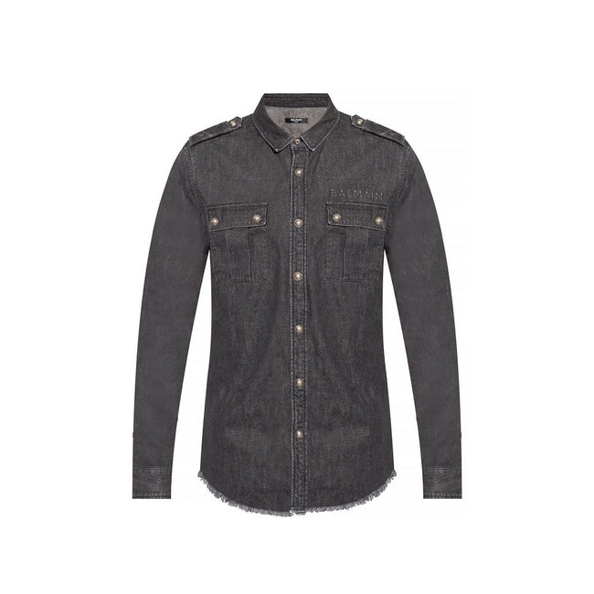 Black Denim ShirtDescription: – Composition: 100% Cotton – Long sleeves – Front button closure – Machine wash – Two front pockets – Fringe finish – Button cuffs – Gender: MEN – Size & Fit: REGULAR FIT. THE MODEL IS 190 CM TALL AND WEARS SIZE 40Black Denim