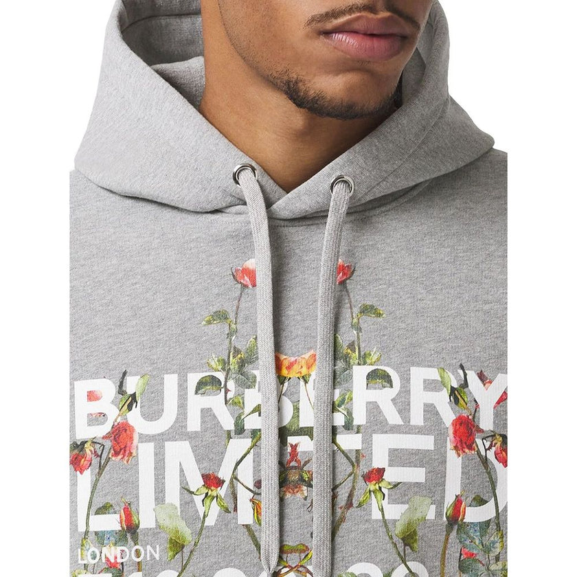 Logo Cotton SweaterDescription: – Composition: 100% cotton – Drawstring hood – Ribbed trims – Featuring floral print – Contrast logo detail – Machine wash (delicate) – Made in Bangladesh –Logo Cotton Sweater${tagsBurberryAulae Logo Cotton Sweater Burberry