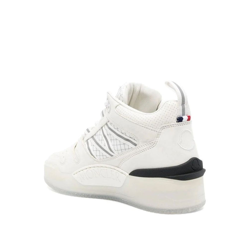 White Calfskin High Top SneakersDescription: – Composition: 100% calf leather – Inner: Fabric – Insole: Leather – Sole: Rubber – Round toe – Perforated detail – Front lace-up closure – Side logo detail – Made in Italy – Gender: WOMEN –White Calfskin High