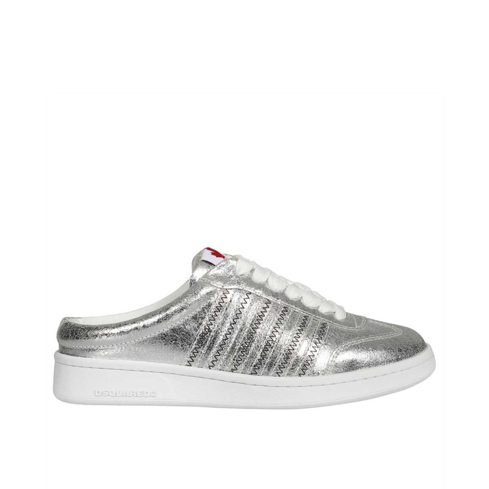 Silver Calfskin SneakersDescription: – Composition: 100% calf leather – Inner: Leather – Insole: Leather – Sole: Rubber – Round toe – Front lace-up closure – Open back – Top logo detail – Made in Italy – Gender: WOMEN –Silver Calfskin Sneakers${tagsDsquar