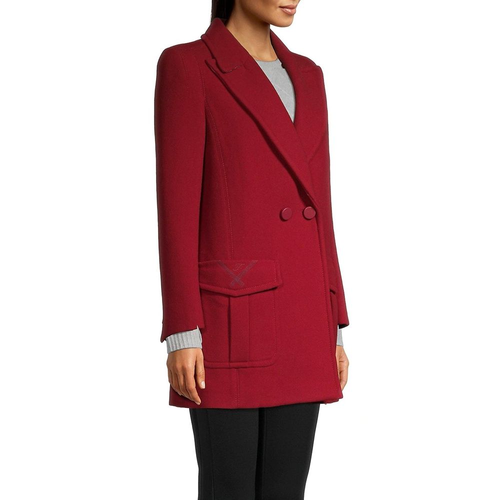 Red Virgin Wool CoatDescription: – Composition: 100% virgin wool – Unlined – Removable fox fur collar – Double breasted button closure – Long sleeves – Two side pockets with flaps – Embroidered logo detail – Center back vent – Made in Italy –Red Virgin Wo