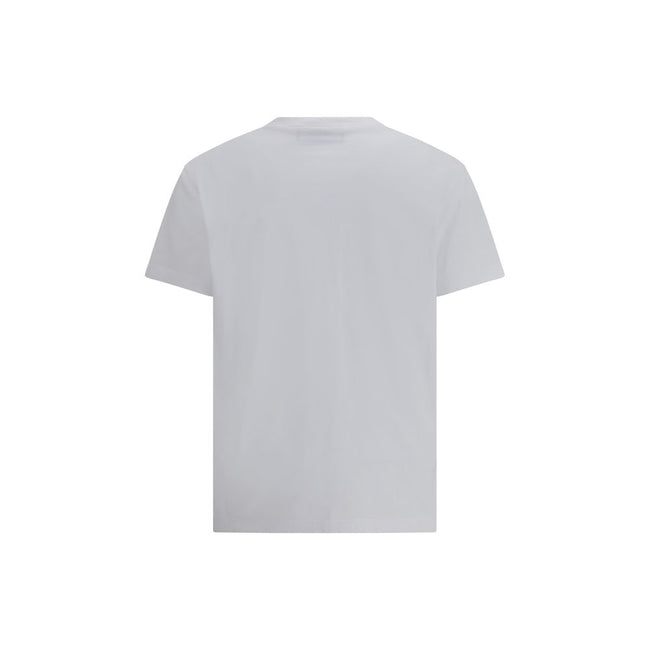 White Cotton T-ShirtDsquared2’s cotton T-Shirt is an essential garment with an urban, contemporary style. Made from soft cotton, it features a ribbed crew neck for comfort and durability. Printed on the front is the brand’s iconic contrasting monogram, a