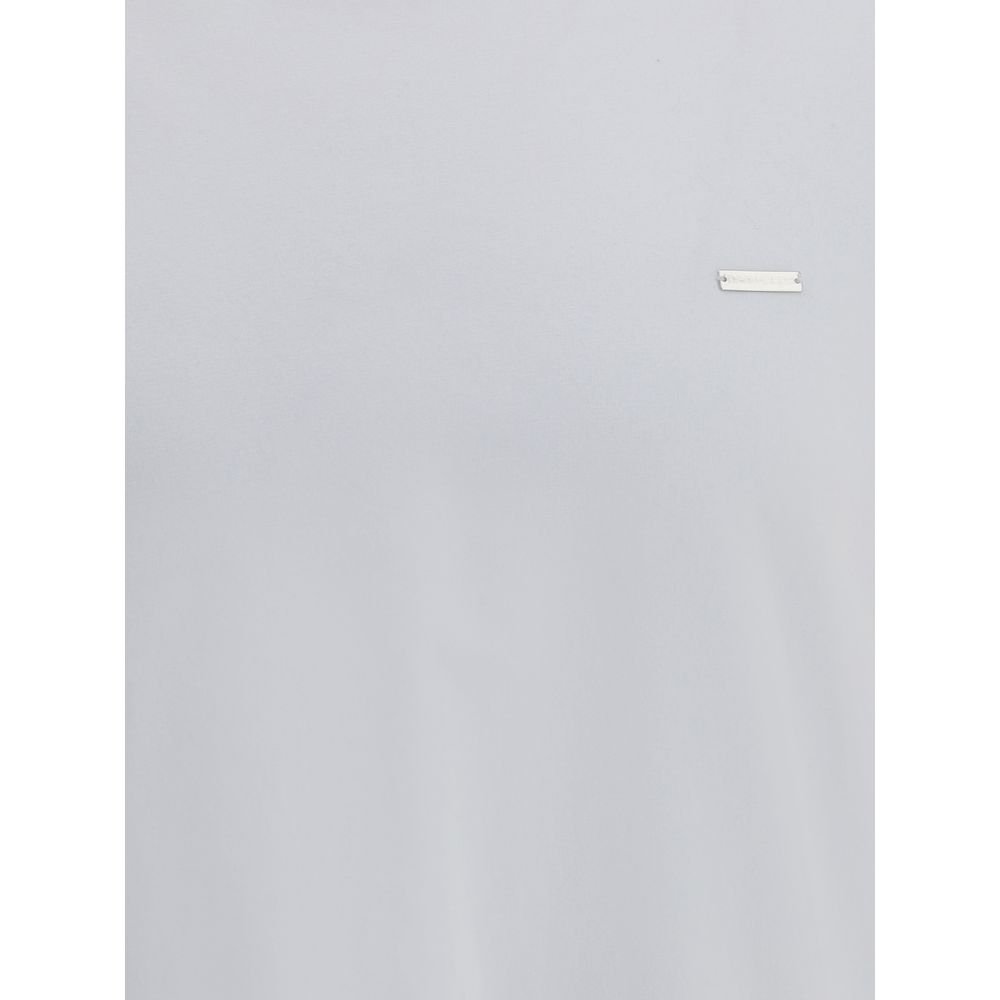 White Cotton T-ShirtDsquared2’s cotton T-Shirt is an essential garment with an urban, contemporary style. Made from soft cotton, it features a ribbed crew neck for comfort and durability. Printed on the front is the brand’s iconic contrasting monogram, a